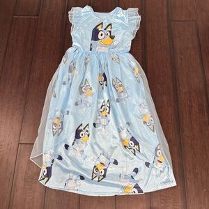 NWOT Bluey nightgown size m(8)